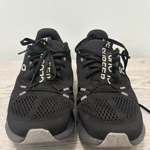 ON Women's Black Athletic Sneakers